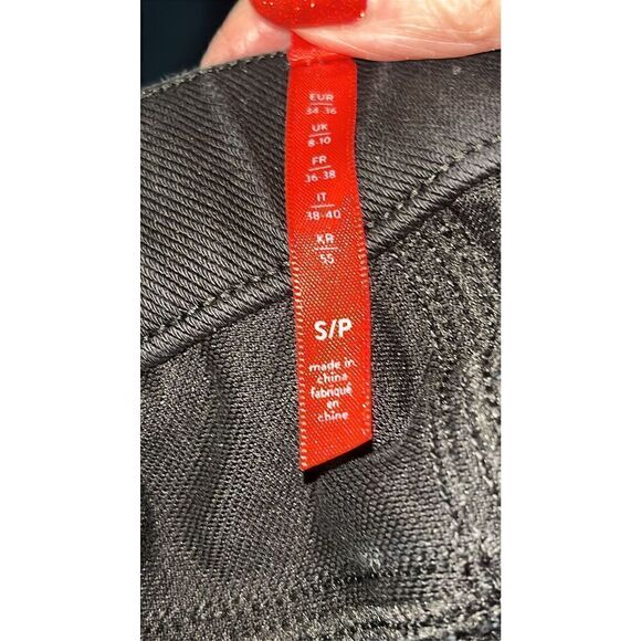 SPANX®️Women’s SPJean-ish®️ Ankle Length Mid-Rise Legging Black - Picture 9 of 12